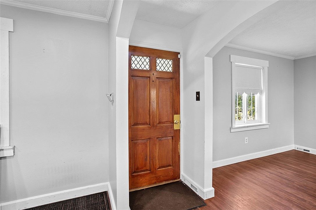 1318 Monongahela Blvd White Oak, PA 15131 - Thumbnail 3