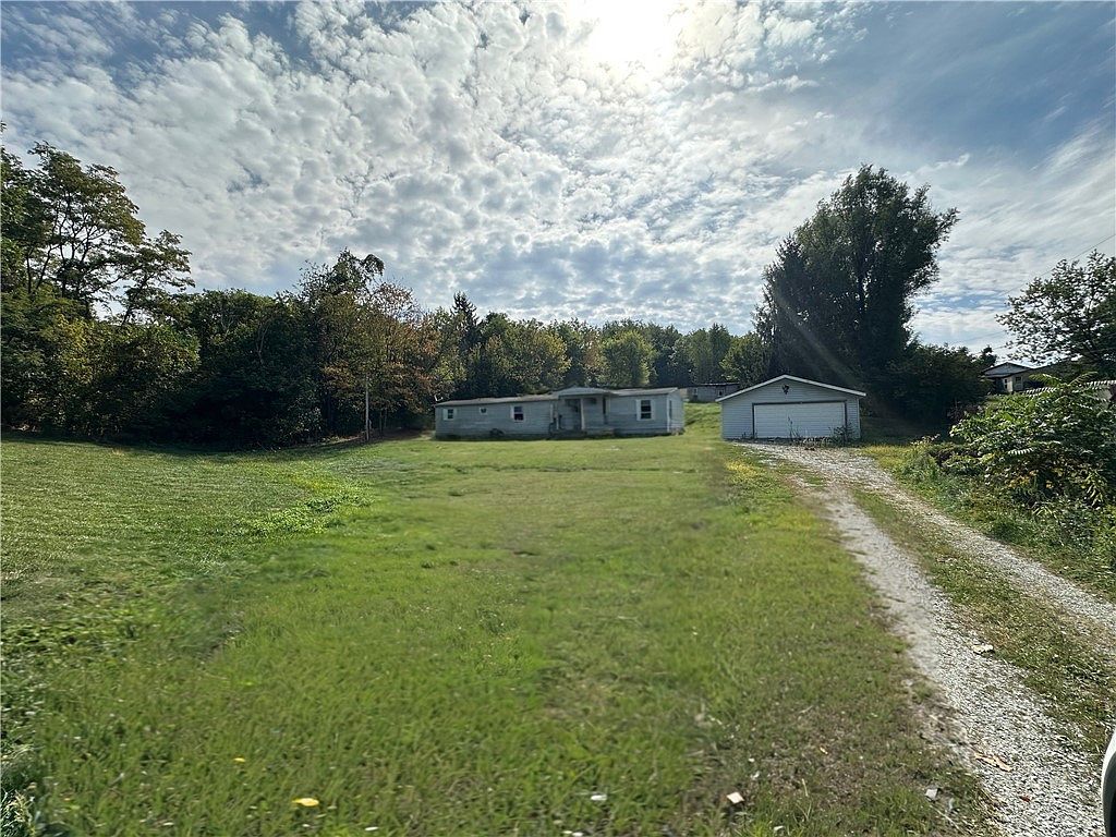 156 Spring St Yukon, PA 15698 - Thumbnail 3