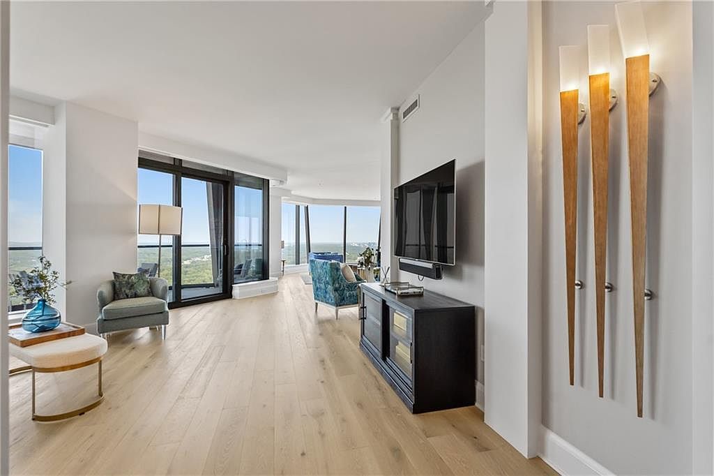 3344 Peachtree Rd NE UNIT 4202 Atlanta, GA 30326 - Thumbnail 3