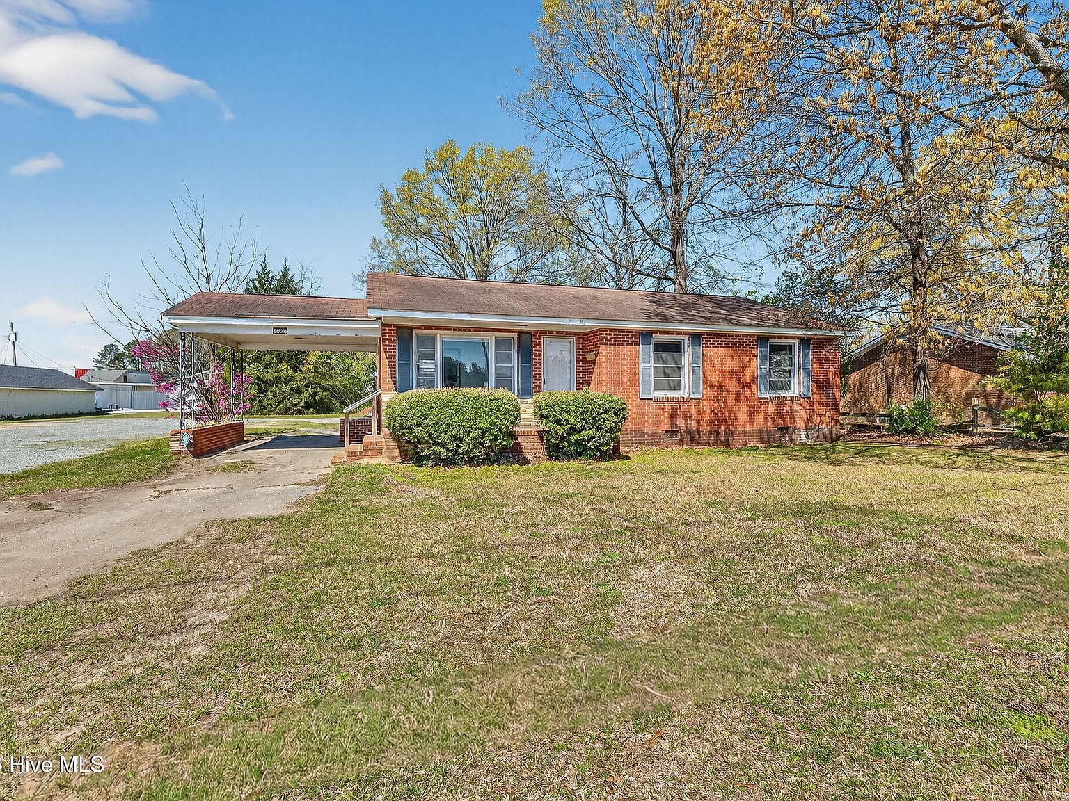 1020 S Pollock St Selma, NC 27576 - Thumbnail 3