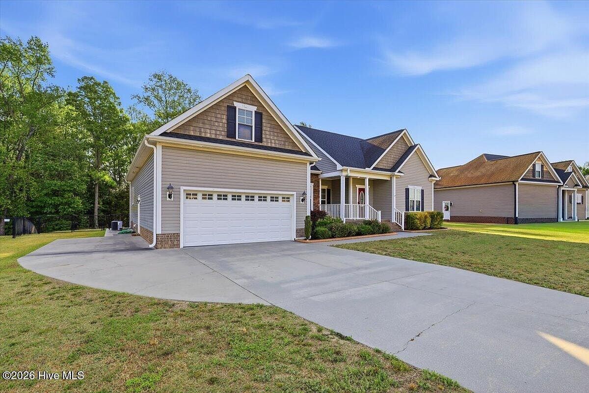 306 Willowbrook Dr Pikeville, NC 27863 - Thumbnail 3