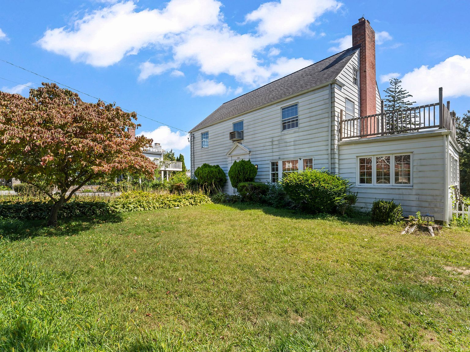 223 Glenbrook Rd Stamford, CT 06906 - Thumbnail 3