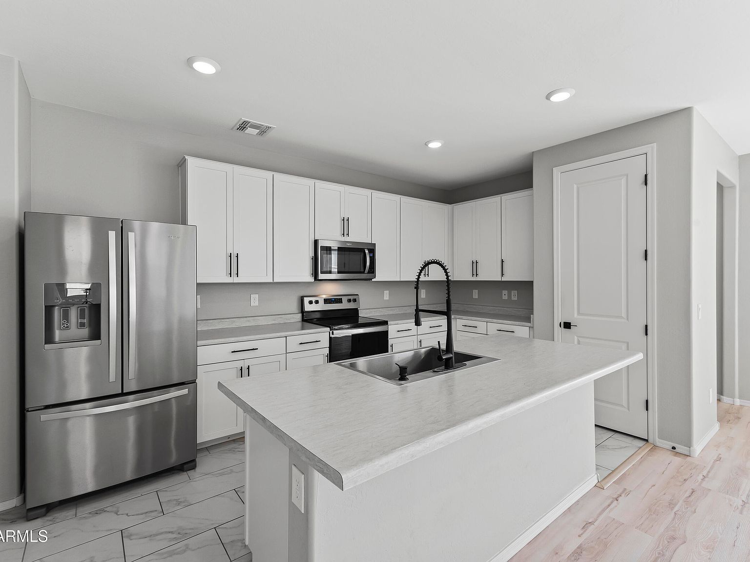 613 E Elm Ln Avondale, AZ 85323 - Thumbnail 3