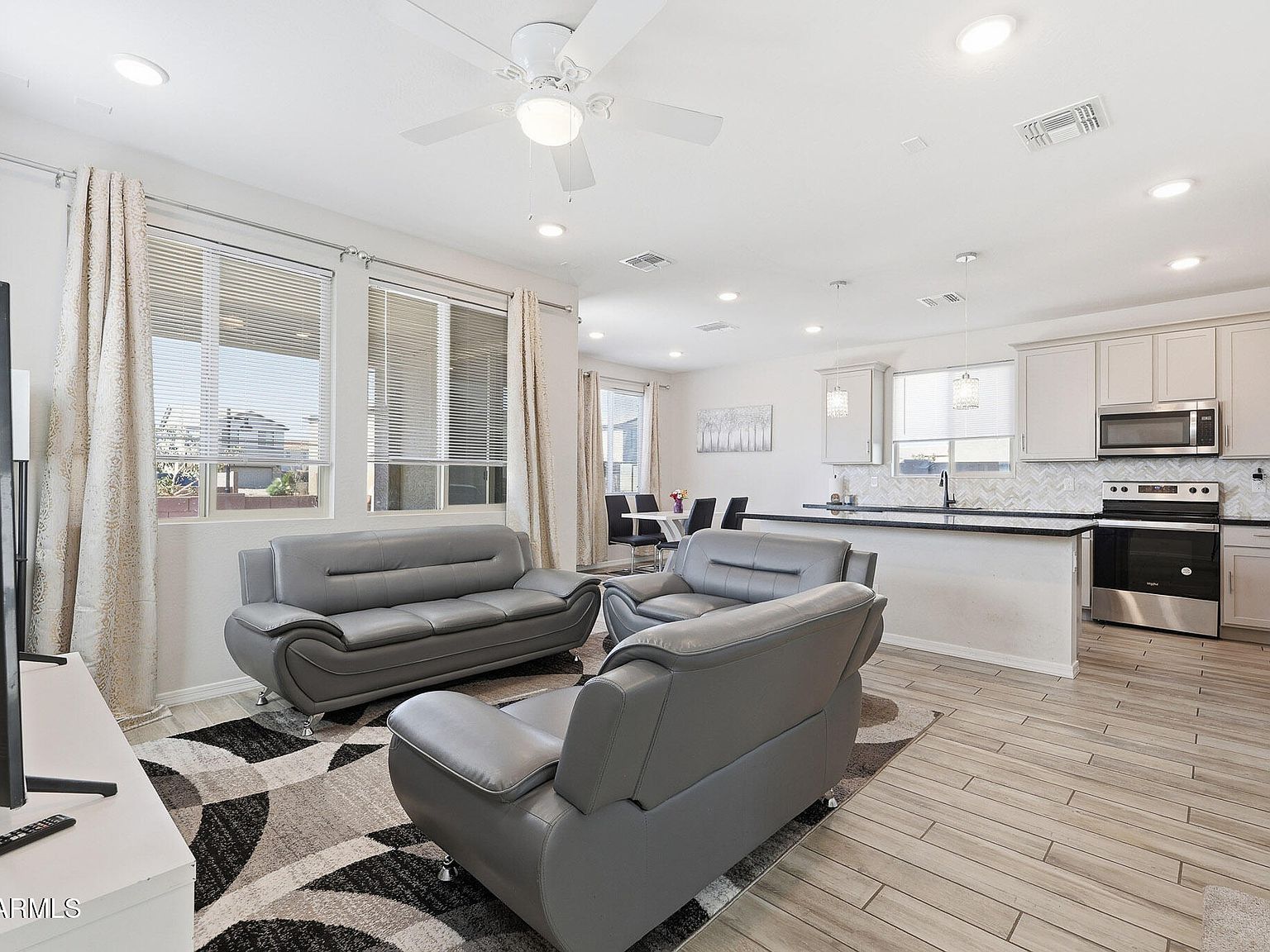 997 S 150th Dr Goodyear, AZ 85338 - Thumbnail 3