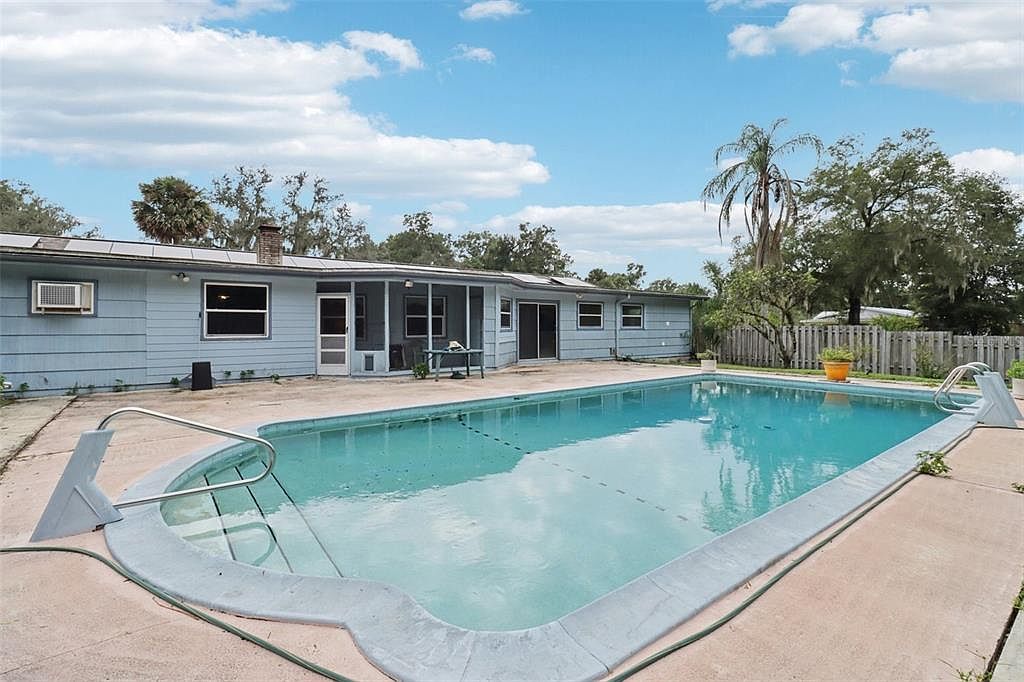 1830 Saint Charles Ter Deland, FL 32720 - Thumbnail 3