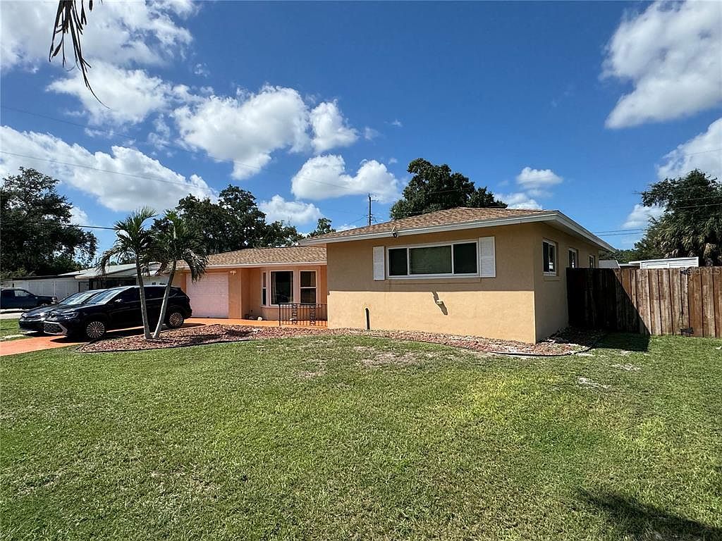 2715 HEATHER PLACE Sarasota, FL 34235 - Thumbnail 3
