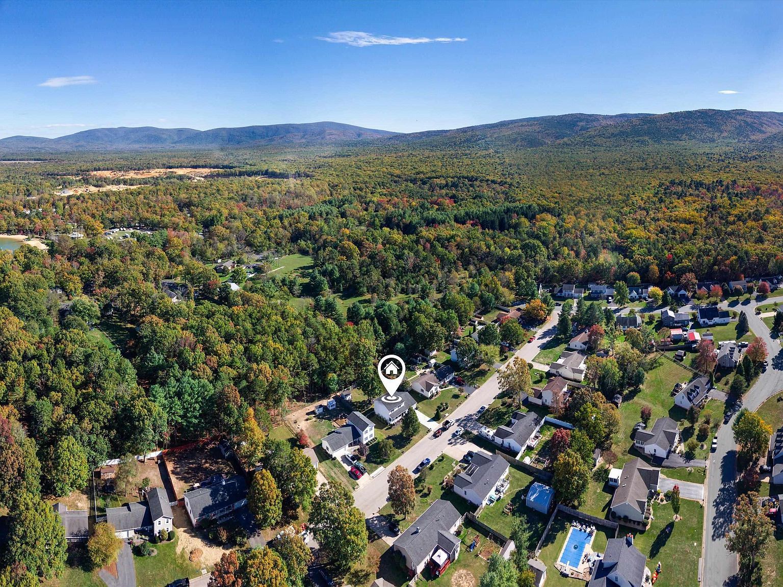 252 Flint Mountain Dr Stuarts Draft, VA 24477 - Thumbnail 3