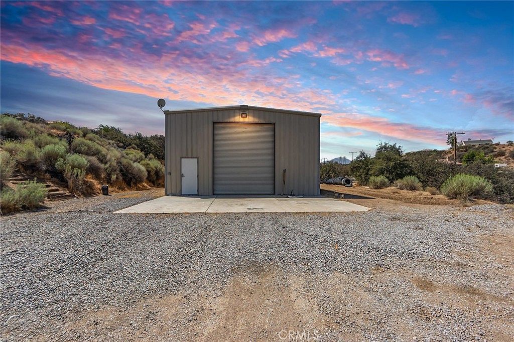 7170 Joshua Rd Oak Hills, CA 92344 - Thumbnail 3