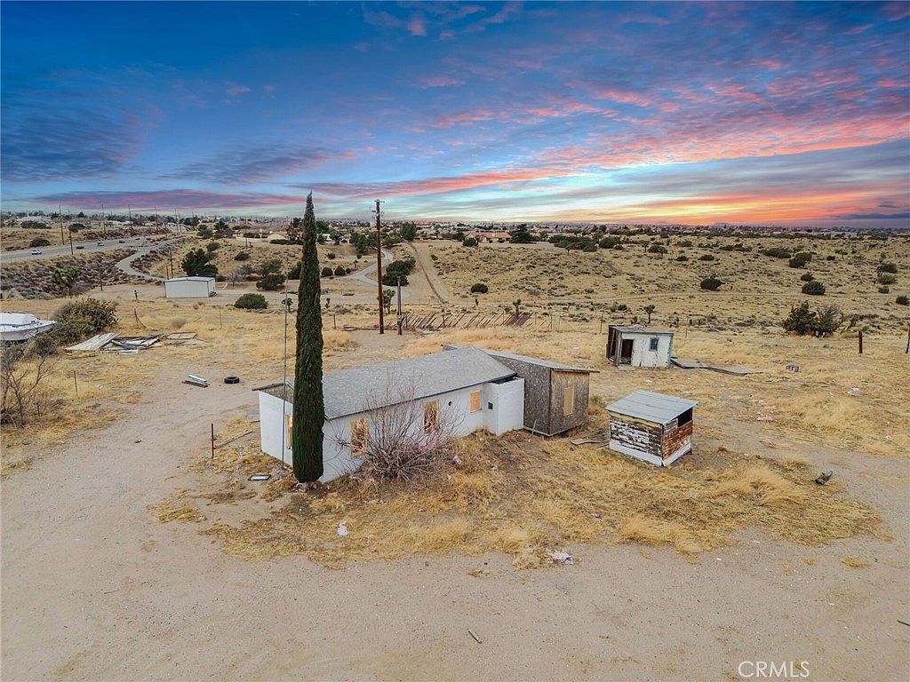 9770 Verbena Rd Oak Hills, CA 92344 - Thumbnail 3