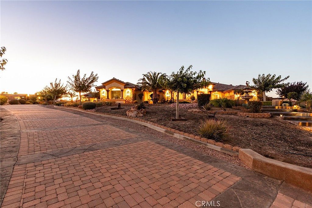 12260 Desert Rose Way Oak Hills, CA 92344 - Thumbnail 3