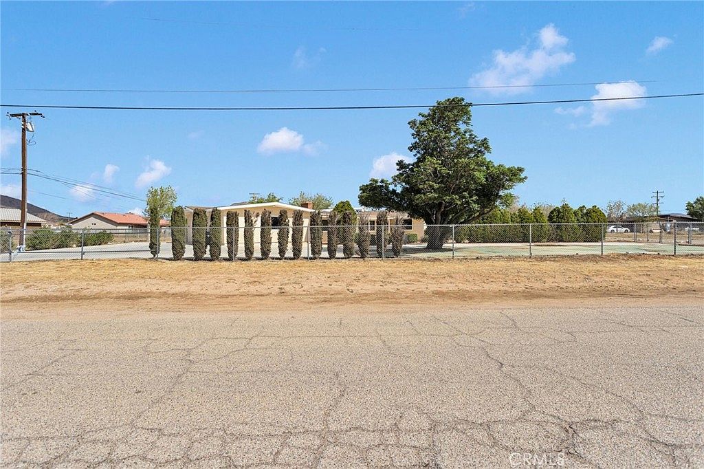 21008 South Rd Apple Valley, CA 92307 - Thumbnail 3