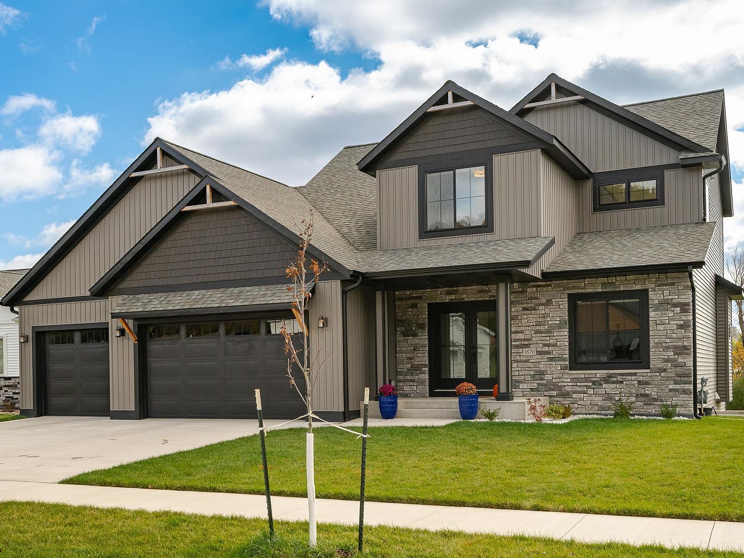 1870 Hadley Hills Dr NE Rochester, MN 55906 - Thumbnail 3