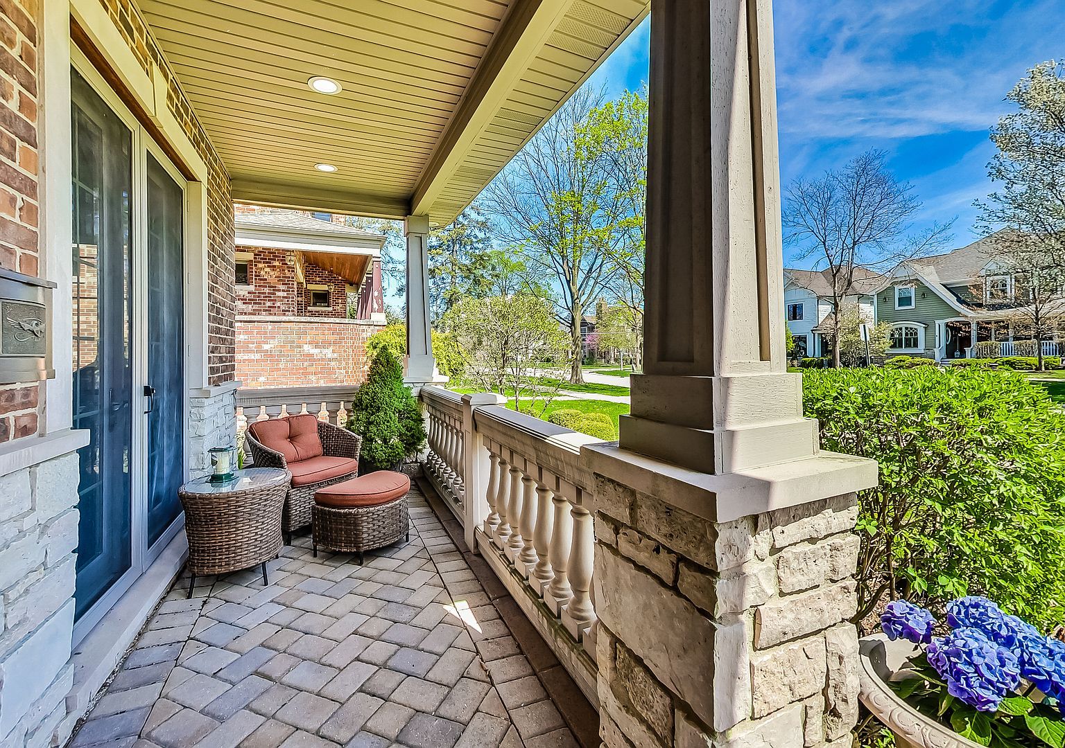 428 S Clifton Ave Park Ridge, IL 60068 - Thumbnail 3