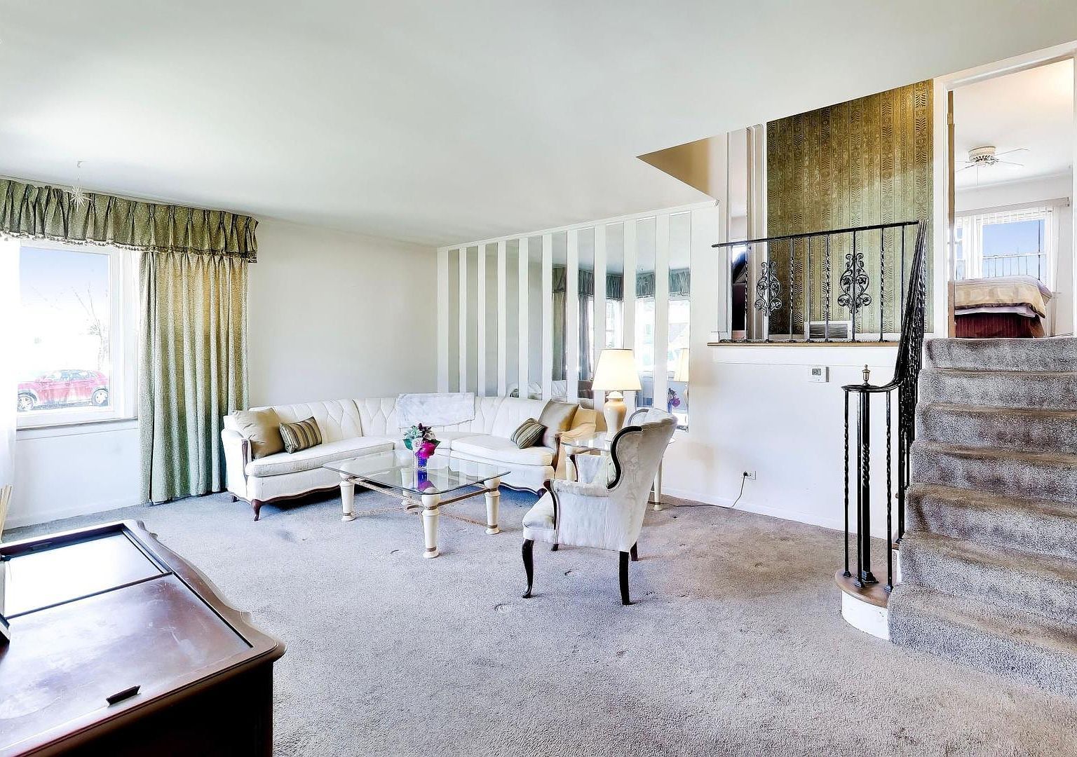 5237 Conrad St Skokie, IL 60077 - Thumbnail 3