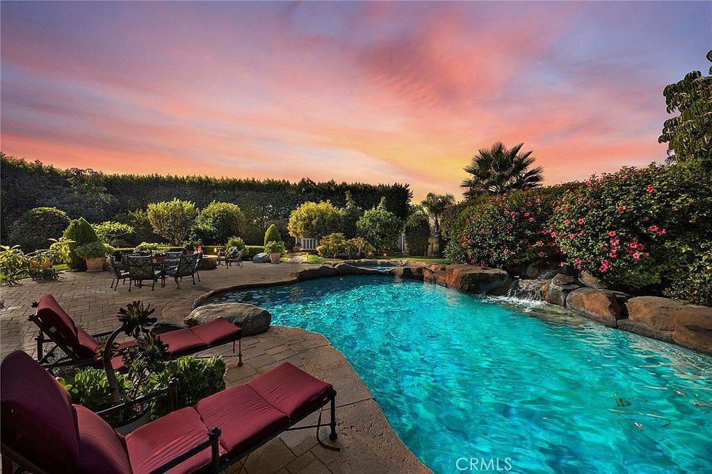 5571 Clover Hill Dr Yorba Linda, CA 92886 - Thumbnail 3