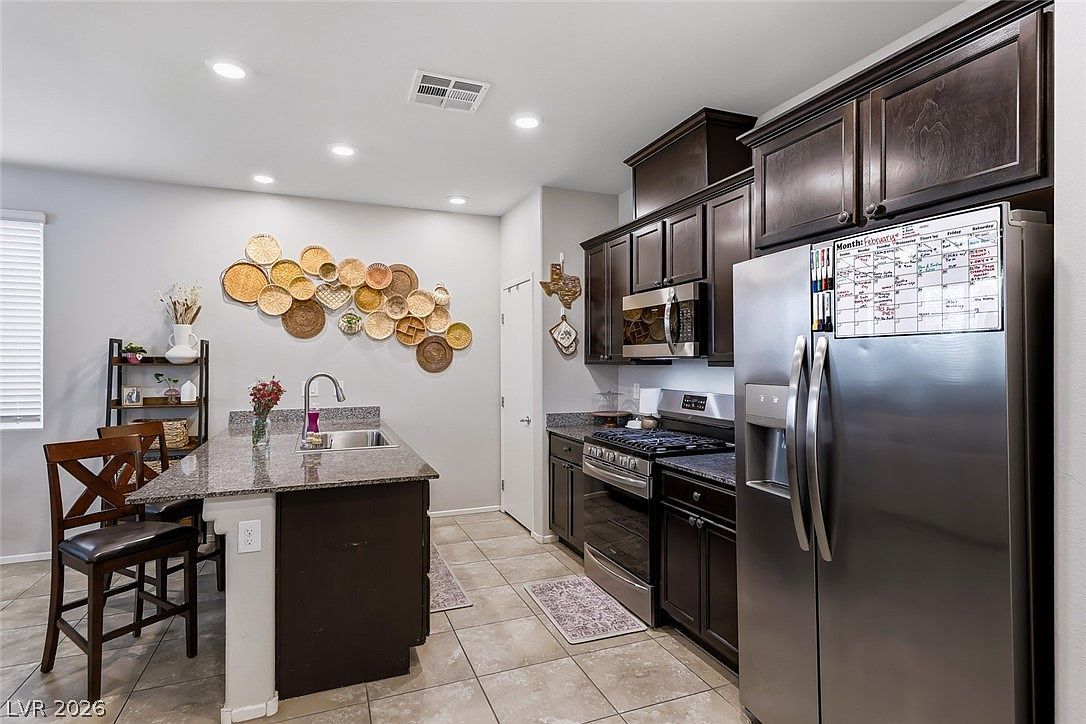 7313 Glistening Star St North Las Vegas, NV 89084 - Thumbnail 3