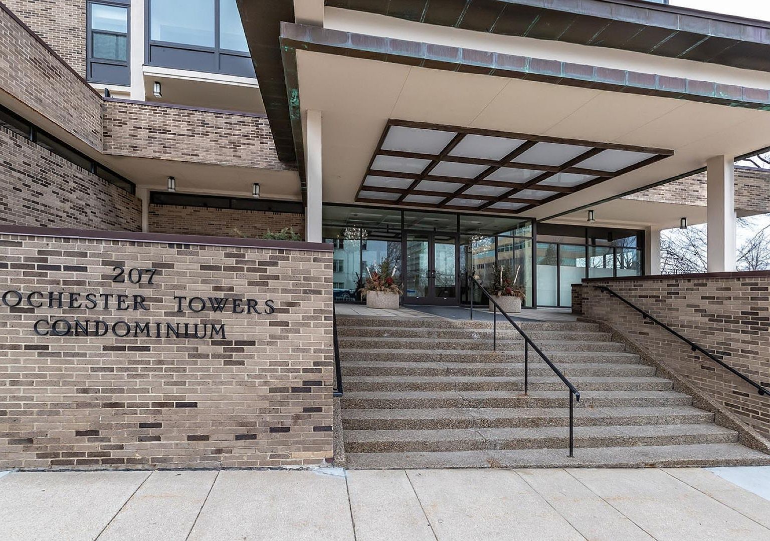 207 5th Ave SW APT 202 Rochester, MN 55902 - Thumbnail 3