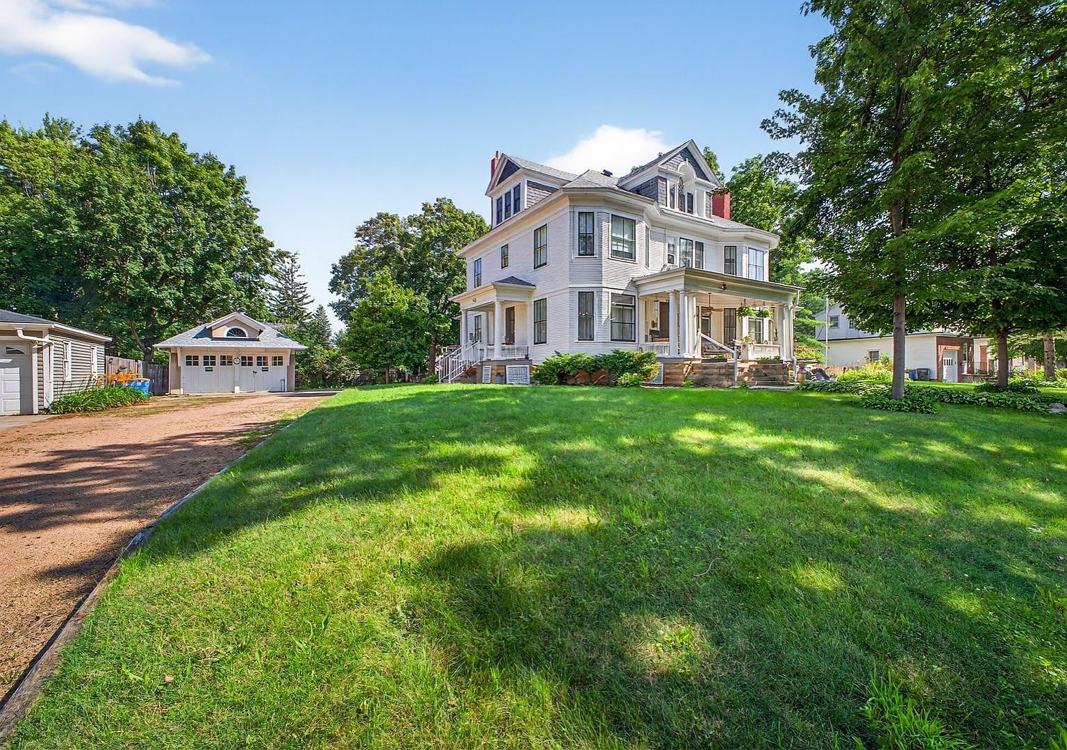 358 E Main St Owatonna, MN 55060 - Thumbnail 3