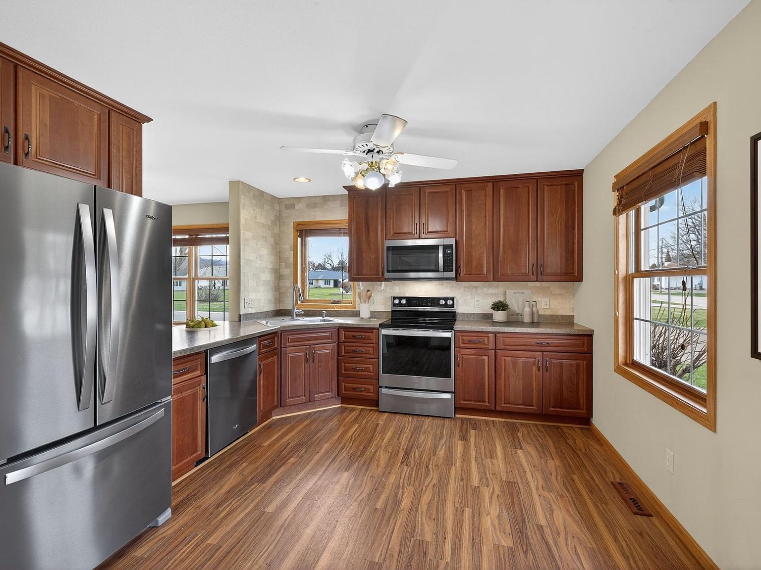 706 12th St E Wabasha, MN 55981 - Thumbnail 3