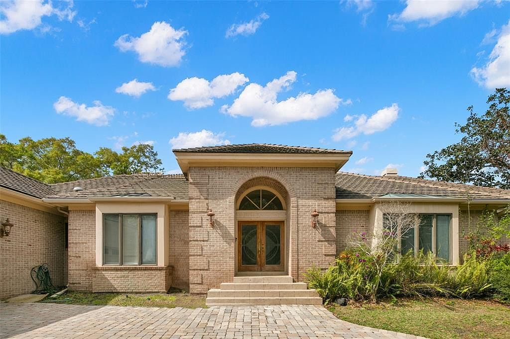 3498 Shoreline Cir Palm Harbor, FL 34684 - Thumbnail 3