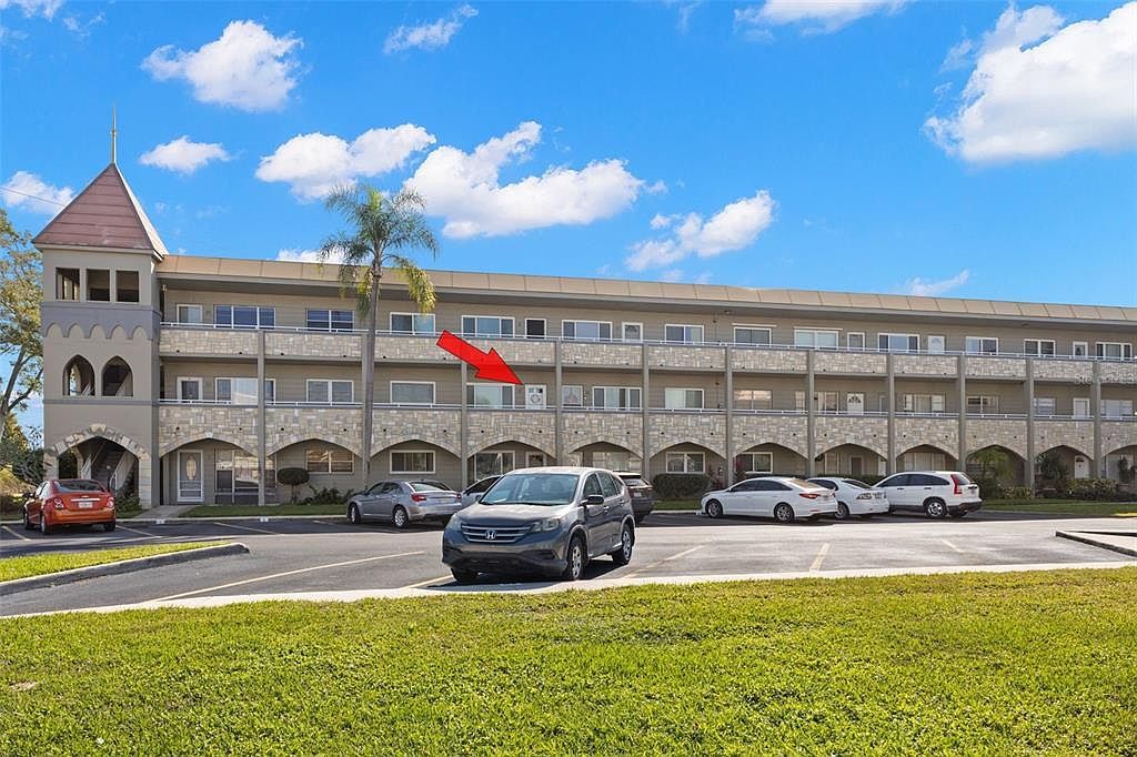 2461 Canadian Way APT 27 Clearwater, FL 33763 - Thumbnail 3