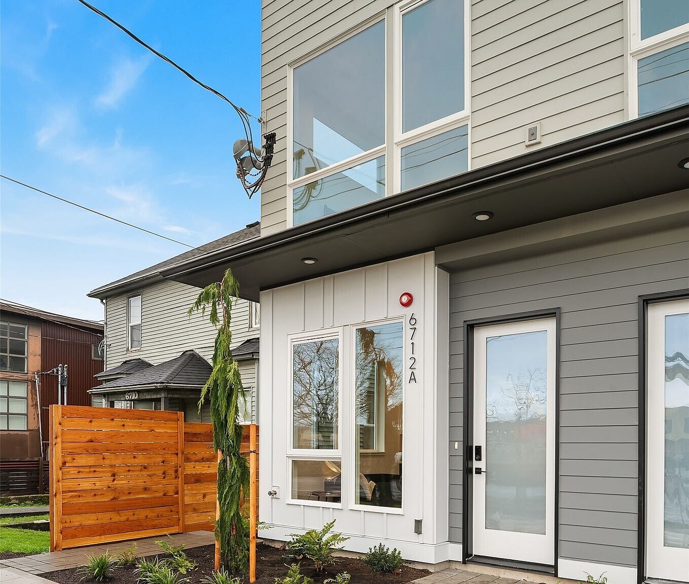 6712 B Corson Ave S Seattle, WA 98108 - Thumbnail 3