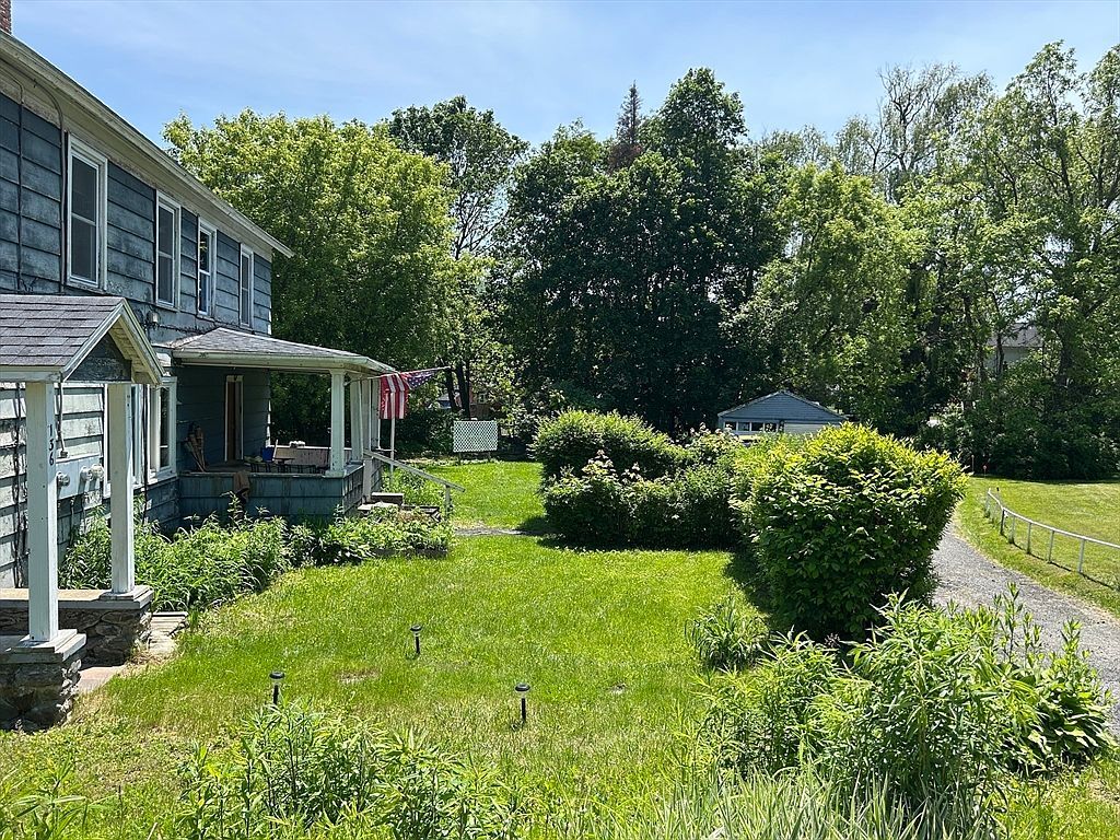 136-140 Church St Cheshire, MA 01225 - Thumbnail 3