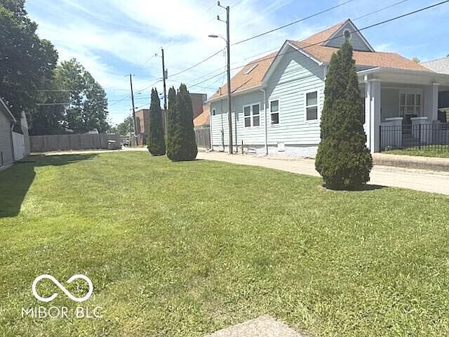 930 Olive St Indianapolis, IN 46203 - Thumbnail 3