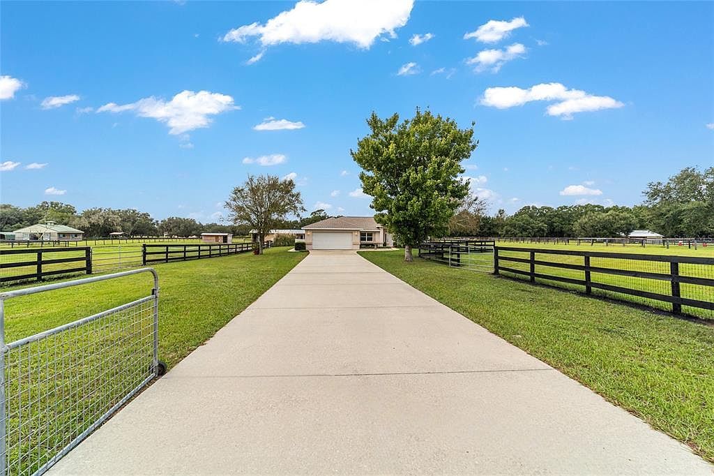 19630 SE 15th Pl Morriston, FL 32668 - Thumbnail 3