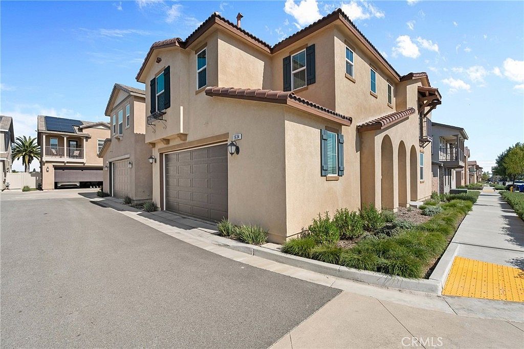 1634 Crepe Myrtle Pl Upland, CA 91784 - Thumbnail 3