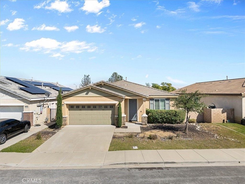 18037 Milkweed Ln San Bernardino, CA 92407 - Thumbnail 3