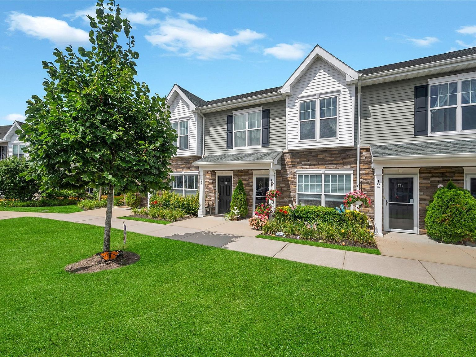 132 Weatherby Ln UNIT 132 Central Islip, NY 11722 - Thumbnail 3