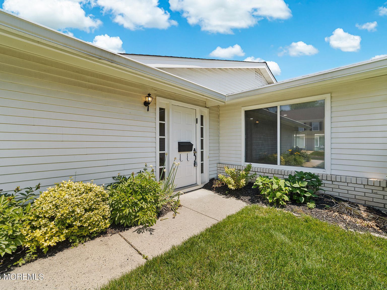 442 Dahlia Plz #442A Monroe Township, NJ 08831 - Thumbnail 3