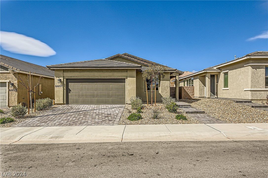 6607 Summershade St North Las Vegas, NV 89086 - Thumbnail 3