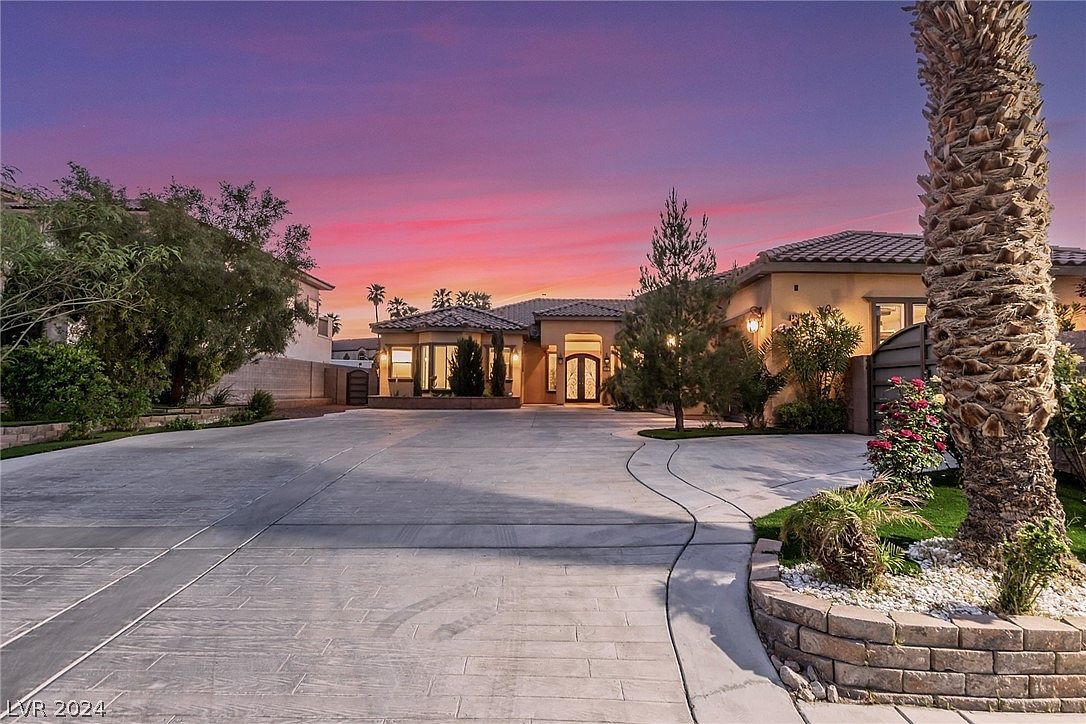 3717 Gershon Ct Las Vegas, NV 89121 - Thumbnail 3