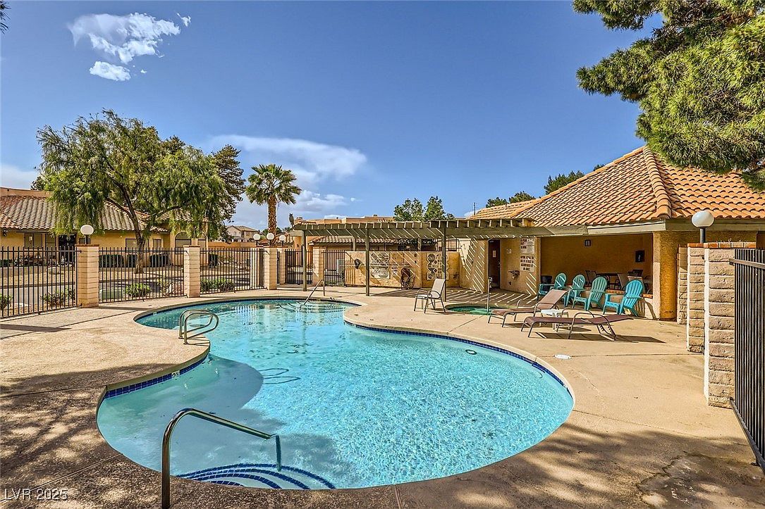 3637 Laguna Del Sol Dr Las Vegas, NV 89121 - Thumbnail 3