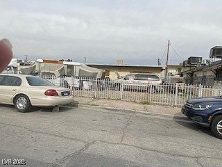 2529 Valley St Las Vegas, NV 89101 - Thumbnail 3