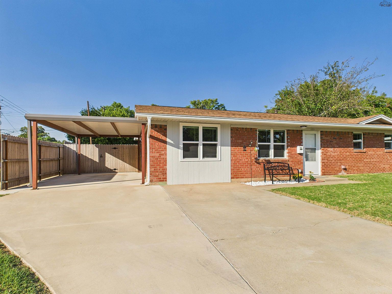 601 Hazel Dr Burkburnett, TX 76354 - Thumbnail 3