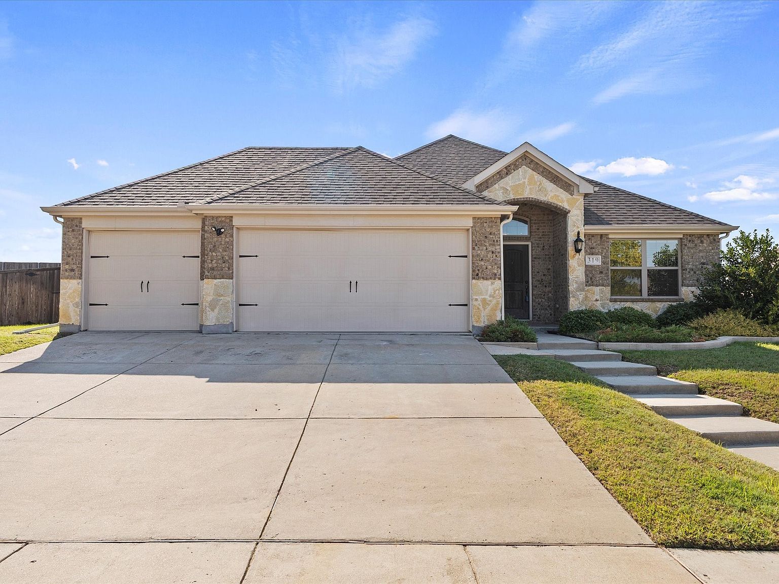 319 Jasmine Dr Royse City, TX 75189 - Thumbnail 3