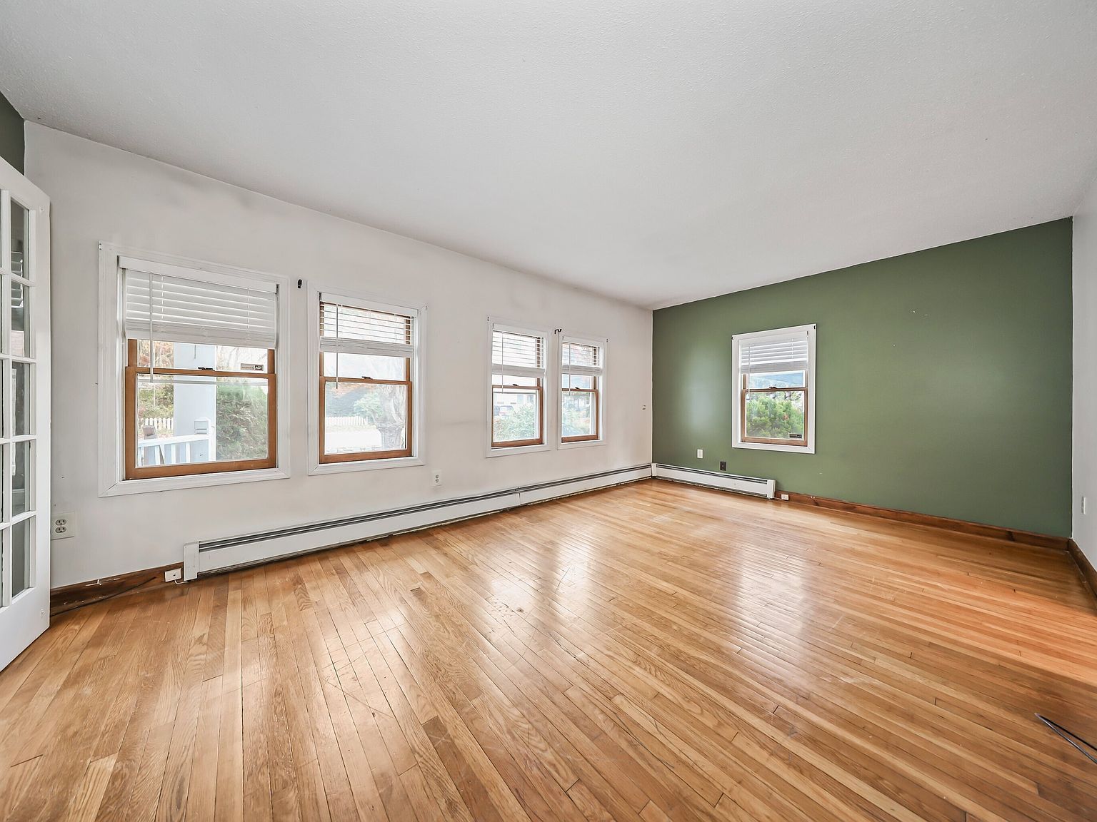 81 Capitol Ave Waterbury, CT 06705 - Thumbnail 3