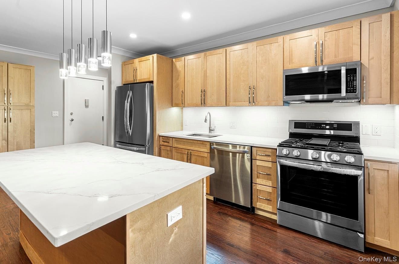 1133 Midland Ave APT 3D Bronxville, NY 10708 - Thumbnail 3