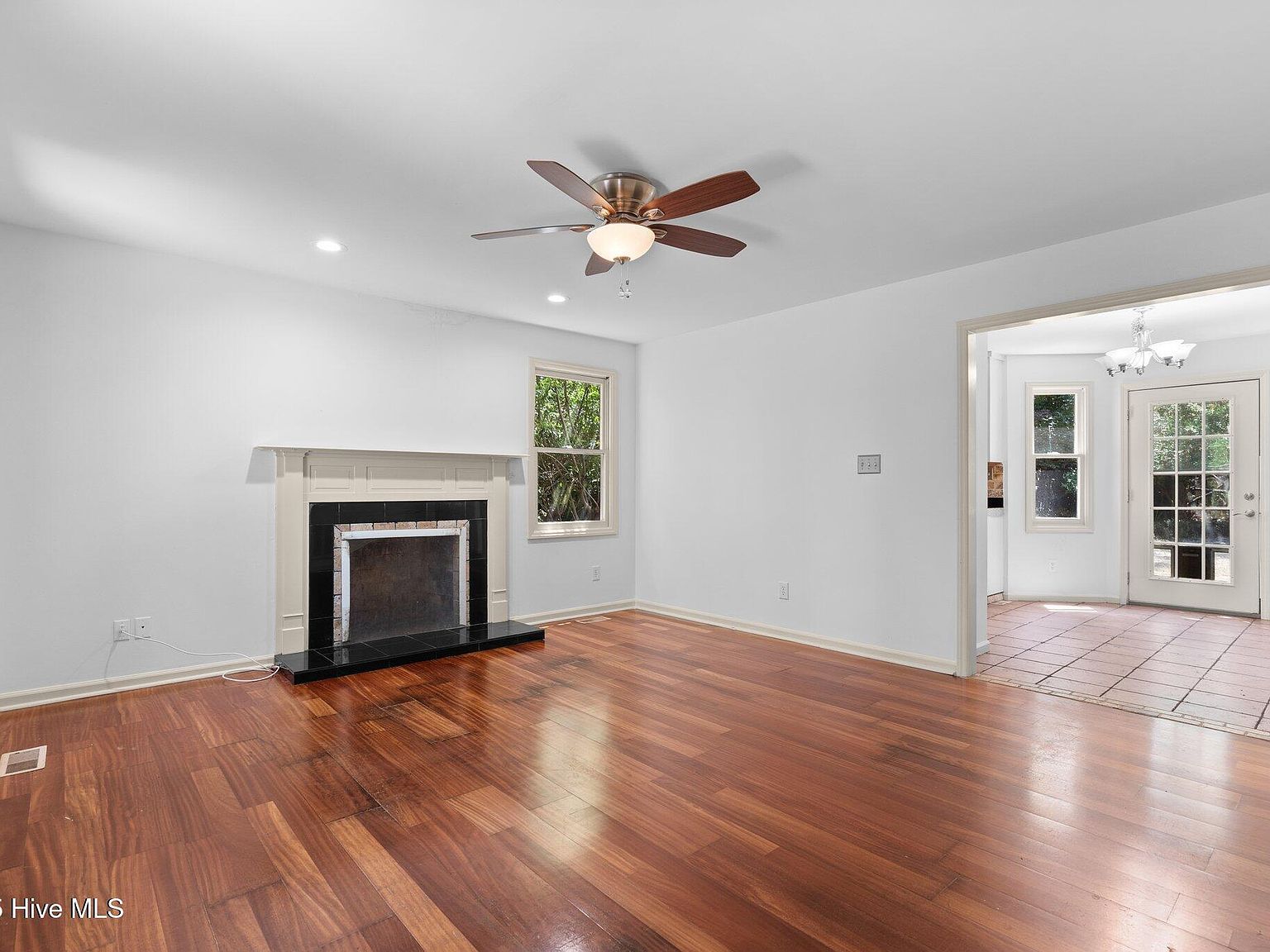 520 E Ohio Ave Southern Pines, NC 28387 - Thumbnail 3