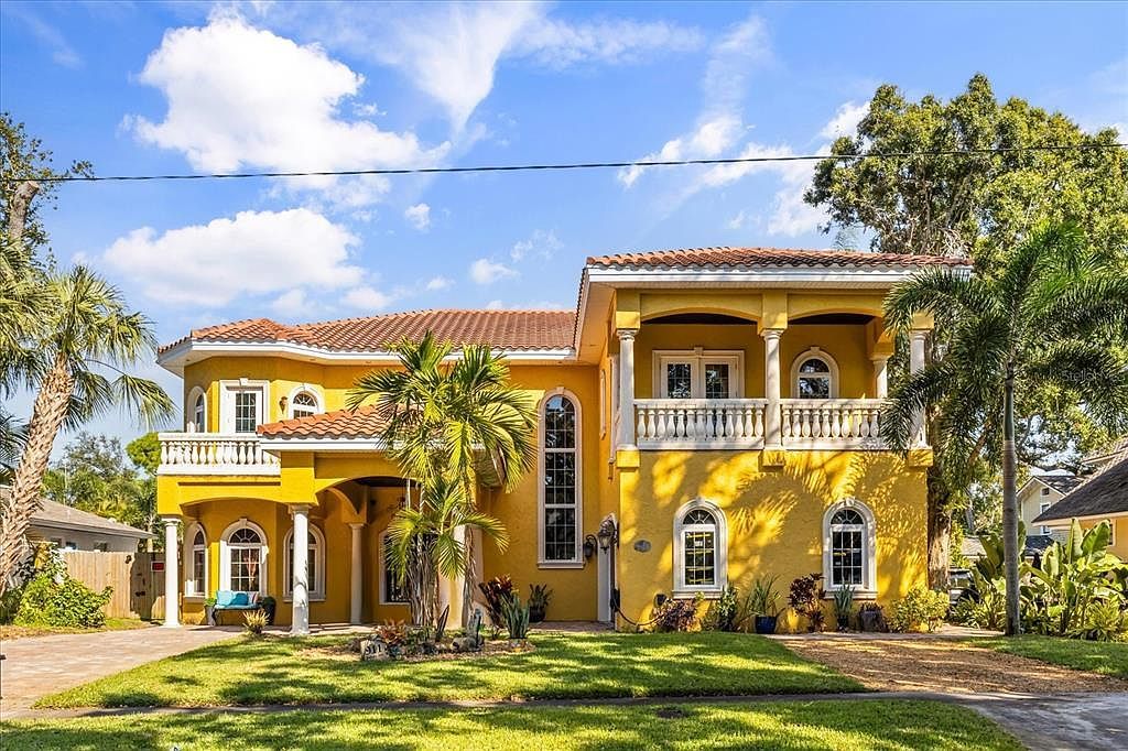 911 Jungle Ave N Saint Petersburg, FL 33710 - Thumbnail 3