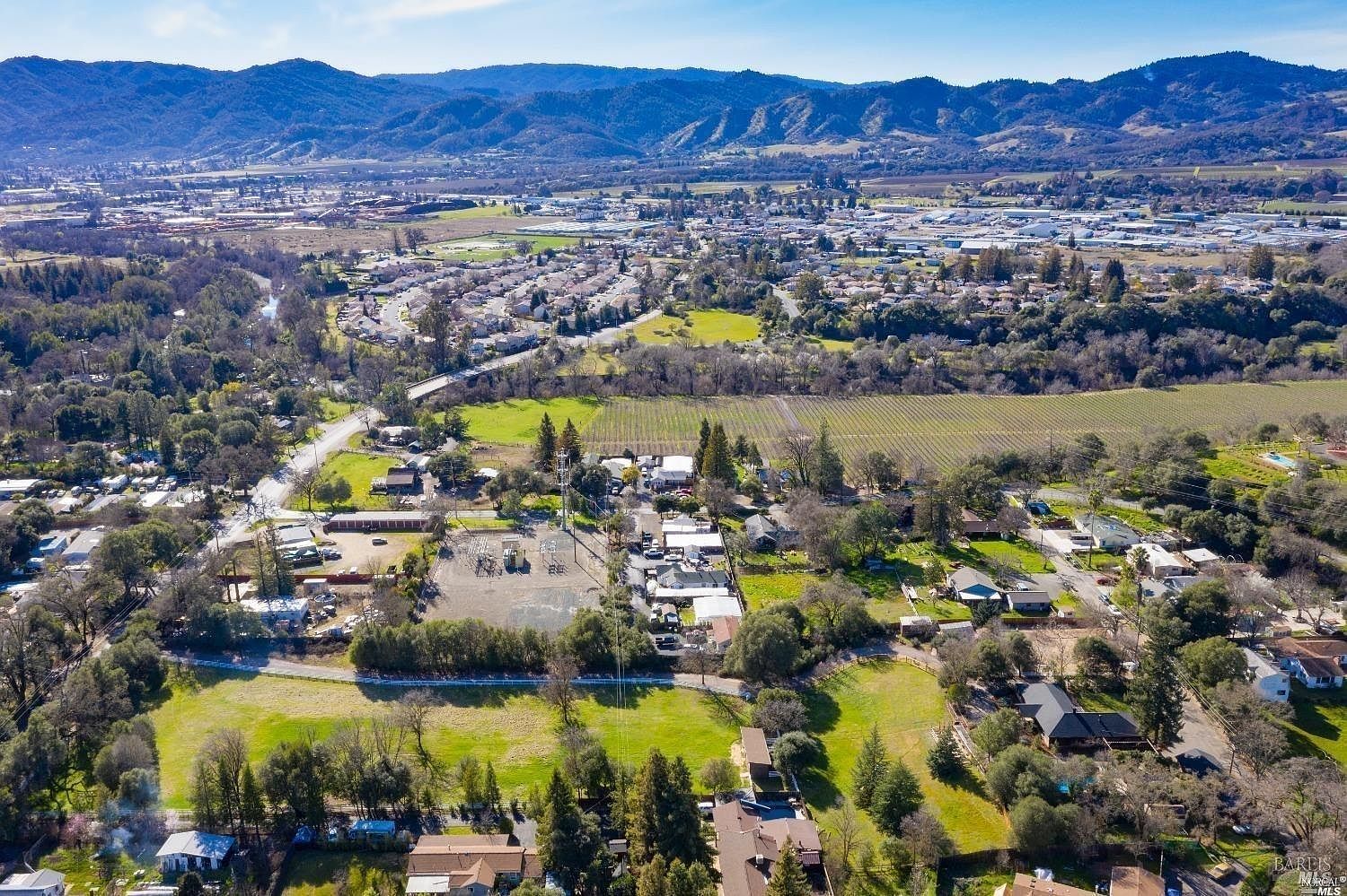 890 Lake Mendocino Dr Ukiah, CA 95482 - Thumbnail 3