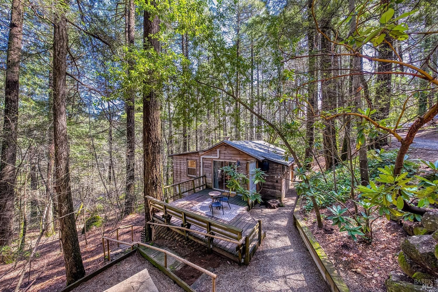 17000 Edgewood Way Middletown, CA 95461 - Thumbnail 3