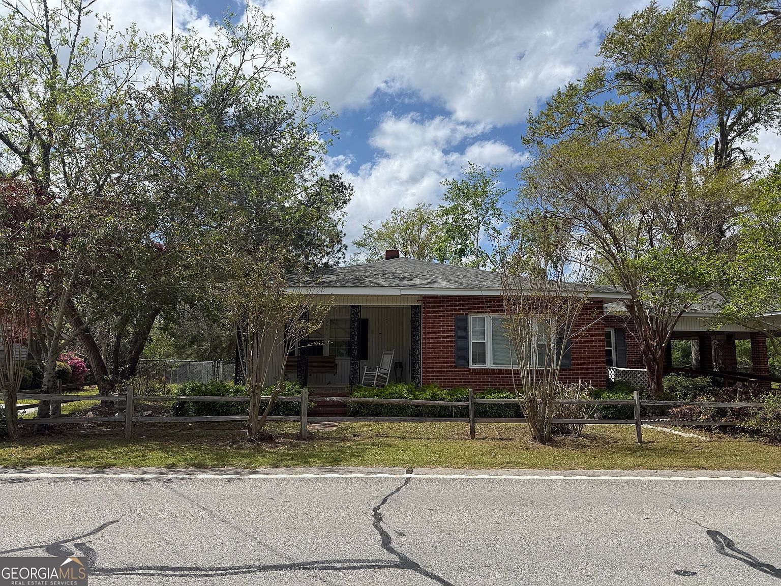 641 S Masonic St Millen, GA 30442 - Thumbnail 3