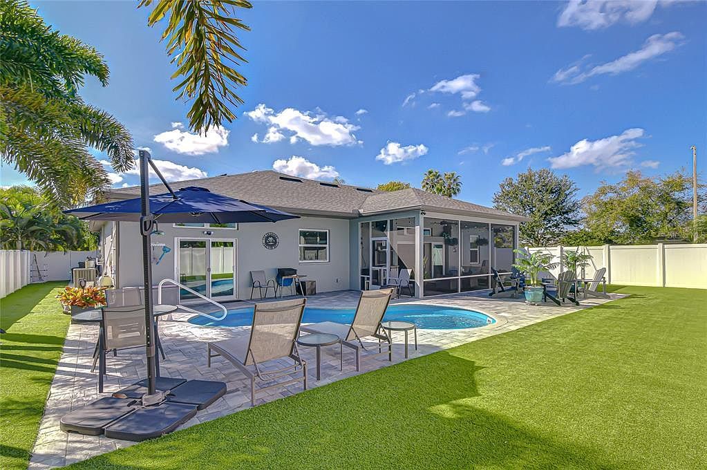 1511 Oracle Dr Ruskin, FL 33573 - Thumbnail 3