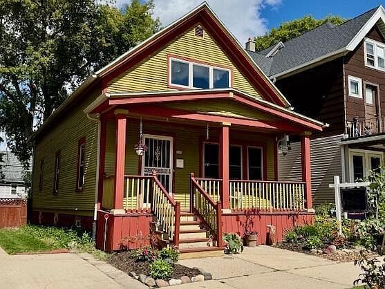 220 E Smith St Milwaukee, WI 53207 - Thumbnail 3