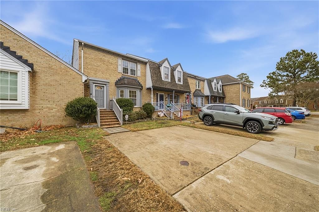 409 Faire Chase Chesapeake, VA 23322 - Thumbnail 3