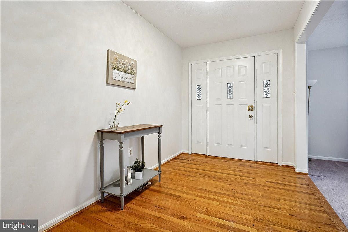 16071 Deer Park Dr Dumfries, VA 22025 - Thumbnail 3